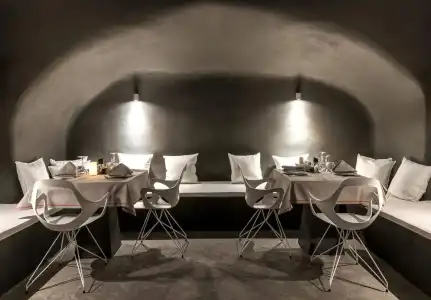 West East Suites - 15