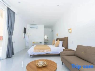Bed by Boat & Apartment - 80