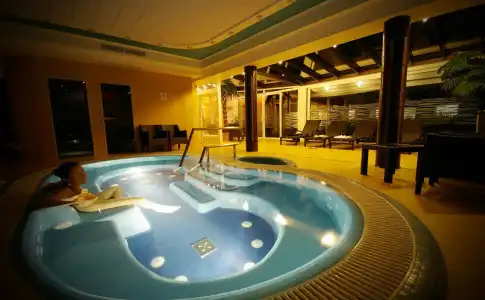 Xavin Wellness & Restaurant - 15