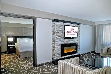 Crowne Plaza Kitchener-Waterloo by IHG - 88