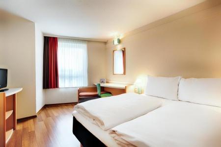 B&B Düsseldorf-Hbf - 36