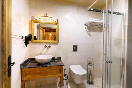 Sapphire Stone House - 41