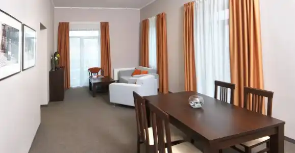 Ramada by Wyndham Lviv - 55
