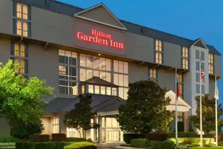 Hilton Garden Inn Dallas/Market Center - 0