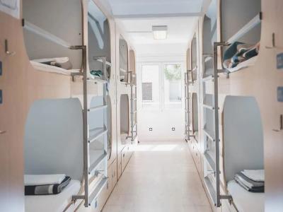 Rocket Hostels Gracia - 25