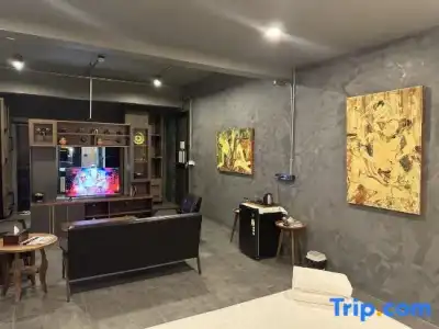 Premier Hostel - 68