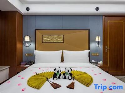 Lujia International - 128
