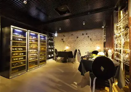 Signature Boutique - 20