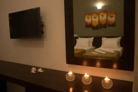 The Suite 262 - 33