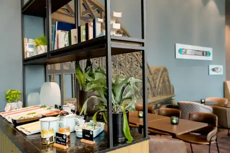 Motel One Köln-Altstadt - 15