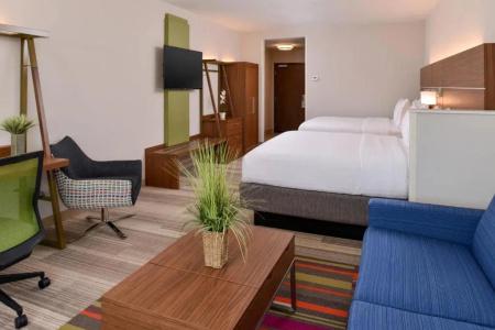 Holiday Inn Express & Suites St. Petersburg - Madeira Beach by IHG - 47