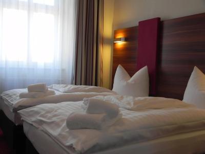 Görlitz Lutherplatz - 2