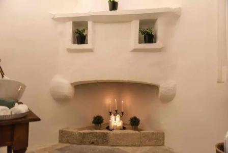 Oinou Strata - Adults Only - 15