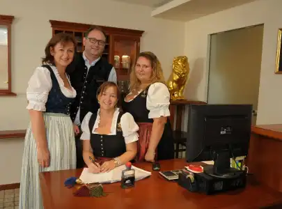 Goldener Loewe - 8