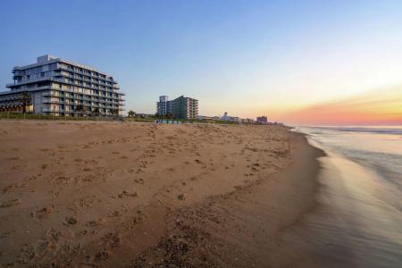 DoubleTree by Hilton Ocean City Oceanfront - 26