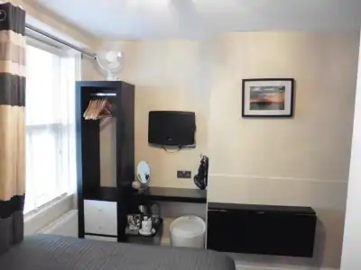 Brighton Inn Boutique Guest Accommodation - 20