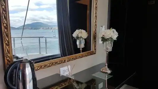Royal Saranda - 47