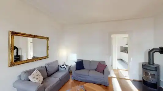 Unique Serviced Living at Airport Line - 26