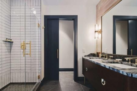 Clayton and Members Club - 10