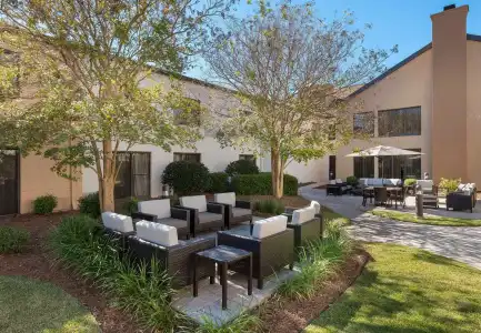 Courtyard by Marriott Wilmington / Wrightsville Beach - 16