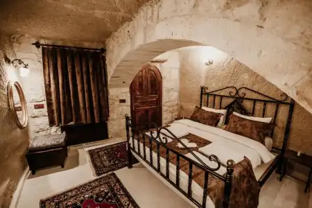 Romantic Cave - 49