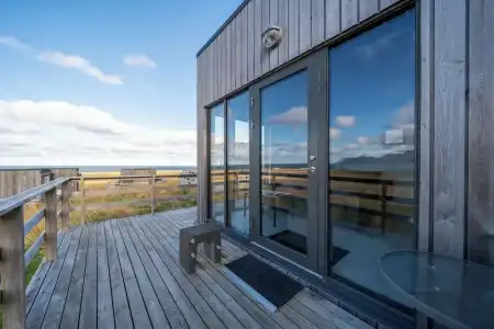 Dis Cottages - 51
