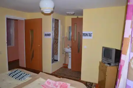 Guest House on Derbisheva - 15