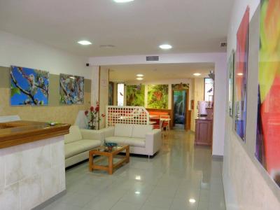 Puerta del Mar - Adults Recommended - 1