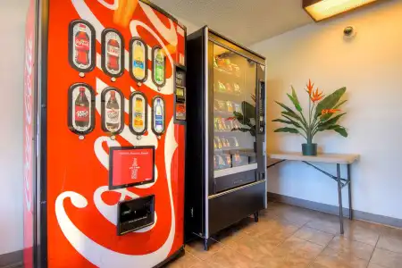 Motel 6 Las Vegas, NV - Boulder Highway - 11