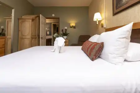 Olympic Village Inn - 1