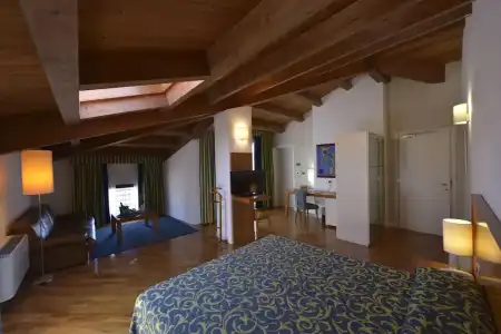 Ferrara - 76
