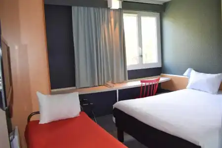 ibis Chartres Ouest Luce - 55