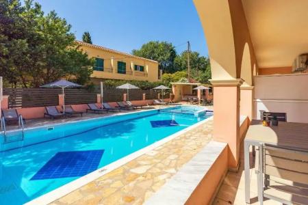 Bella de Lux Apts - 63