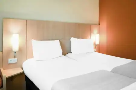 ibis Gyor - 30