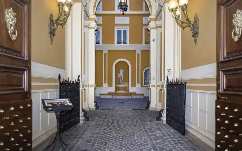 Inn Rome Rooms & Suites - 1