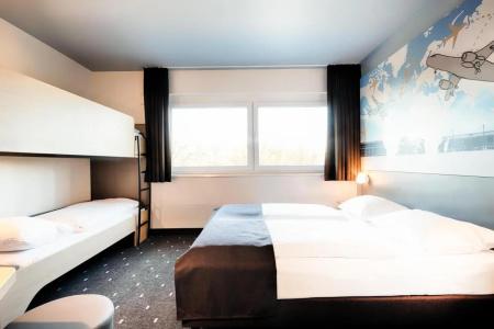 Moxy Berlin Airport - 28