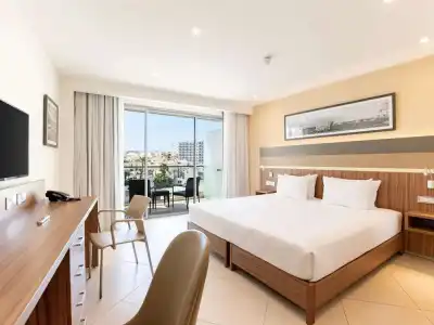 DoubleTree by Hilton Malta - 47
