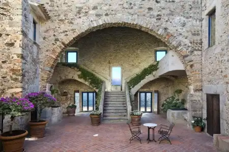 El Far Restaurant - 0