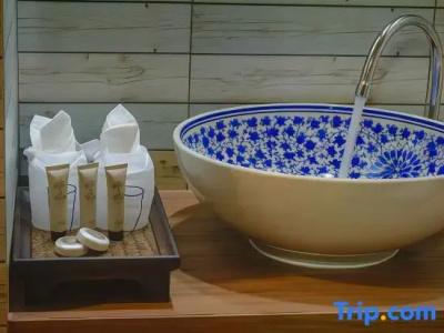 White Boutique and Spa - 73