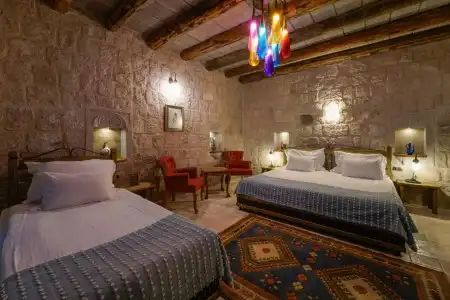Hera Cave Suites - 3