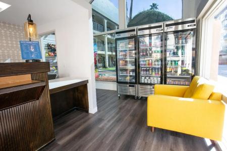 Vagabond Inn Glendale - 2