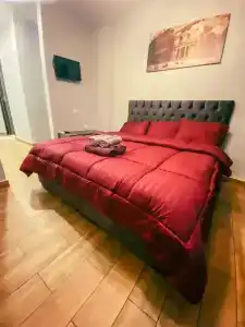 Sandra - 21