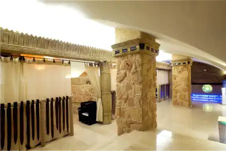 Tsunami Spa - 19