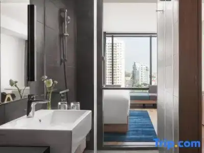 Courtyard by Marriott Phnom Penh - 78