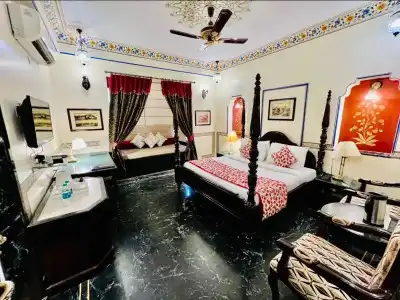 Umaid Mahal - A Heritage Style Boutique - 35