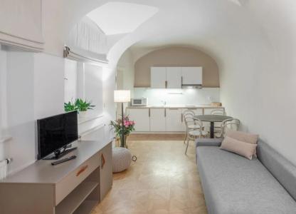 6 Continents Apartments by Adrez Living - 12