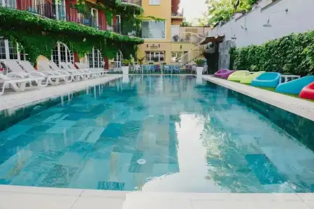 Los Angeles & Spa - 15