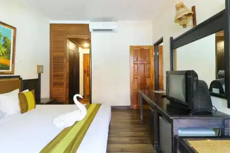The Flora Kuta Bali By Reddoorz - 53