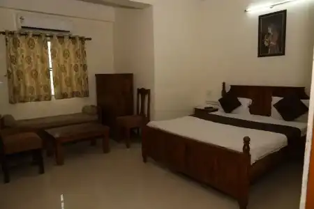 Raghuraj Palace - 80