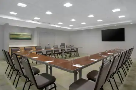 Home2 Suites by Hilton Omaha West, NE - 17